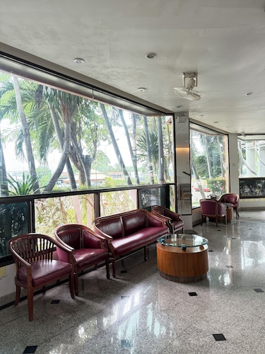 Lopburi Residence Hotel