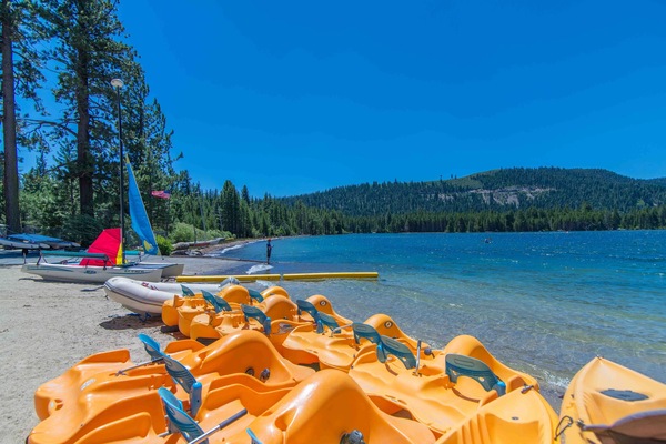 Sun loungers, beach towels