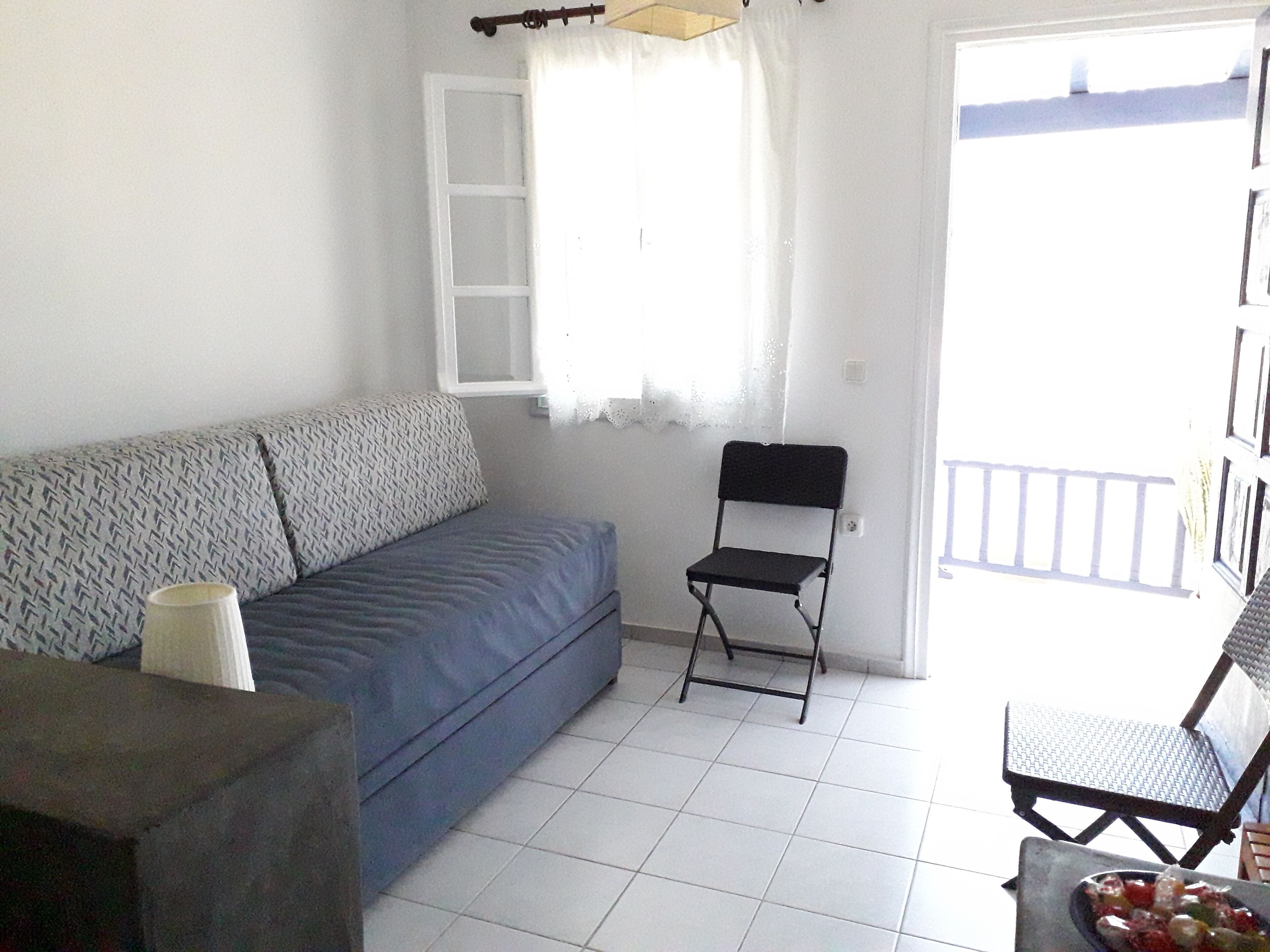 triple room | premium bedding, pillow-top beds, free wifi, bed sheets