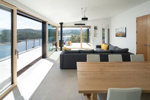 Interior - Timberline Haus - Deck, Hot Tub, Fire Pit & VIEWS! (Nederland)