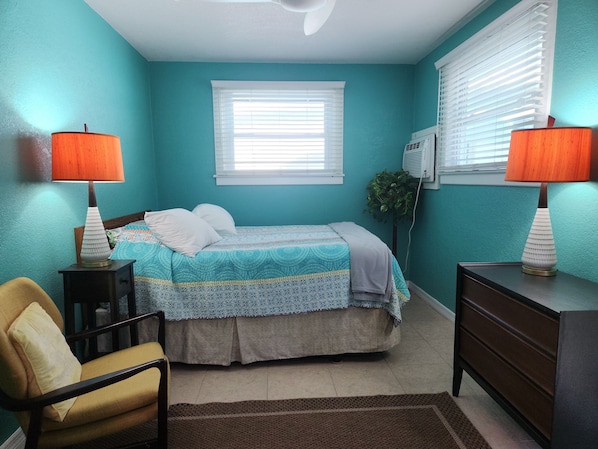 1 bedroom, WiFi, bed sheets