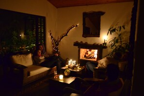 Fireplace - Casa Agrreste Bed & Breakfast (Sopó)