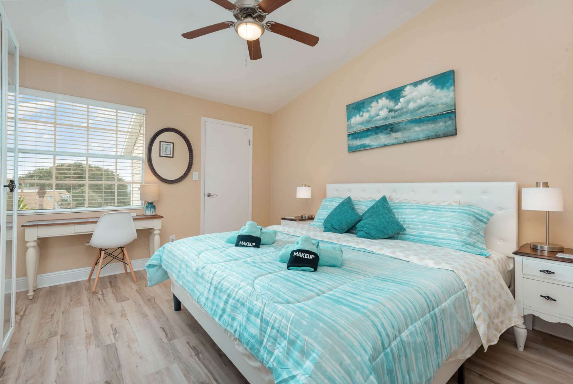 1 bedroom, desk, iron/ironing board, WiFi