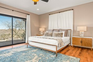 5 dormitorios, tabla de planchar con plancha, cuna de viaje y wifi