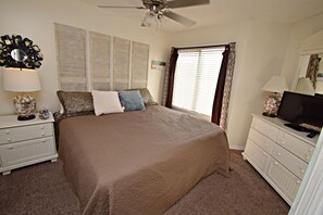 2 chambres, fer et planche à repasser, accès Internet, draps fournis