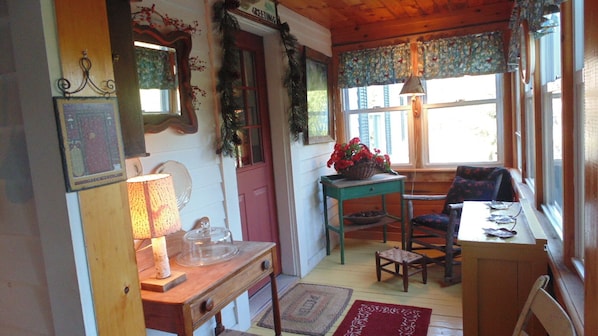 Interior - 70 Private Acres-SKI! SKI! SKI! (Athol)