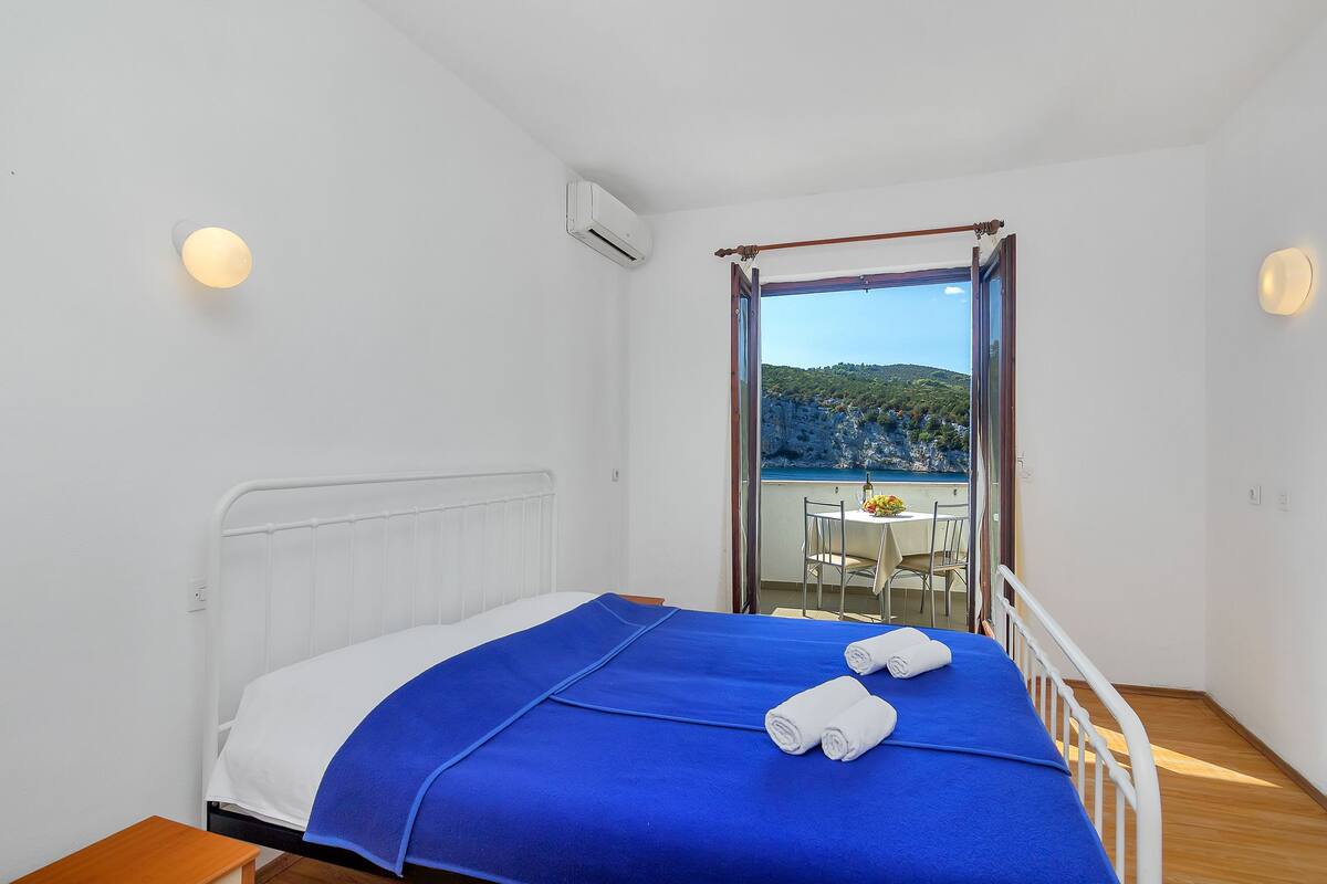 Monolocale (Cico 1) | 1 camera, ferro/asse da stiro, Wi-Fi gratuito, lenzuola