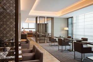 Lobby lounge - Courtyard by Marriott Xi'an North (Xi'an)