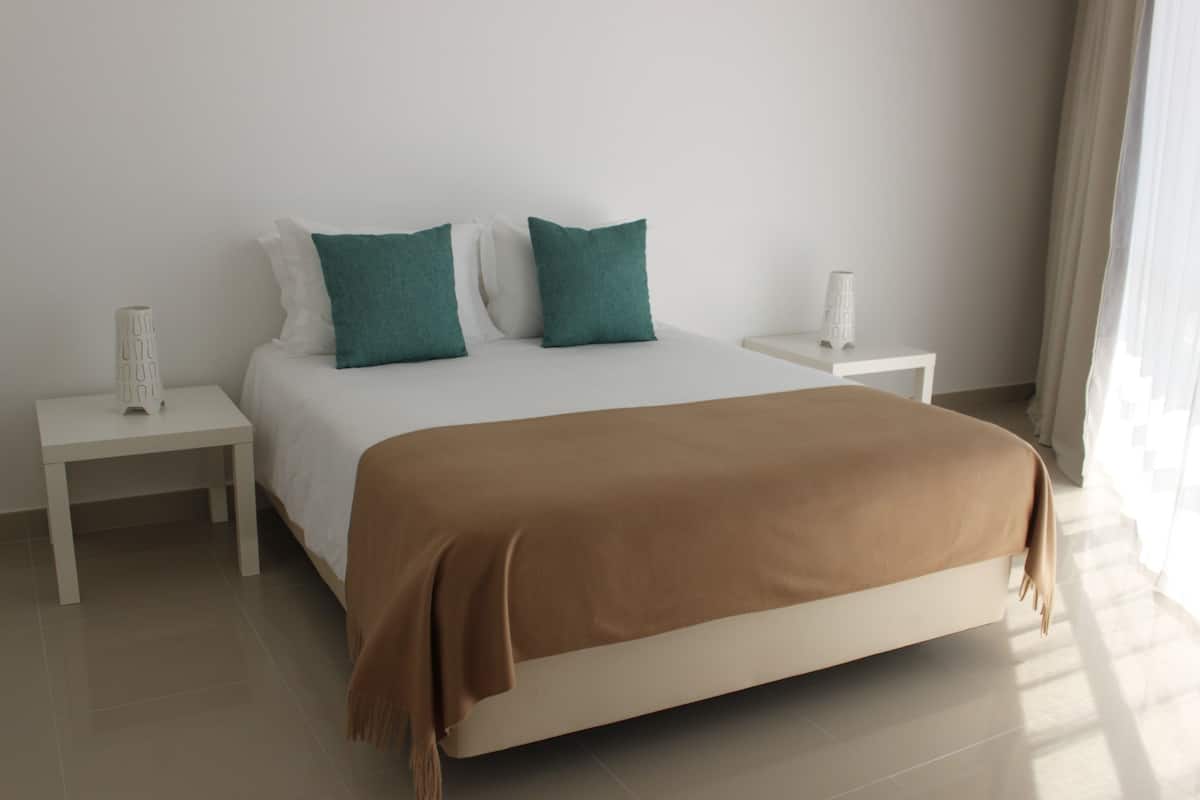Apartment, 1 Bedroom, Non Smoking, Kitchen (Block A) | Rollaway beds (surcharge), bed sheets