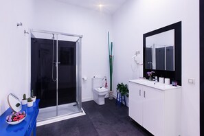 Bathroom - Amra Barcelona Caspe (Barcelona)