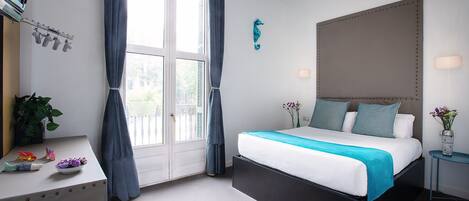 Premium bedding, in-room safe, individually decorated, desk