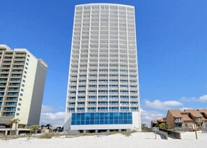 Exterior - 🌞The beach is calling- Come stroll the beach for some treasures 🐚🌊 (Gulf Shores)
