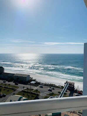 Property grounds - FREE Beach SRVC! FREE Beach Bonfires! Fantastic Amenities! VIEWS 4 MILES! (Miramar Beach)