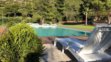 Seasonal outdoor pool