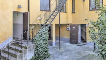 Entrada al alojamiento
