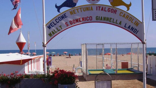 Beach nearby - Hotel Giannella (Rimini)