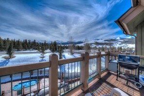 Terrace/patio - Breckenridge Adventure Hub (Breckenridge)