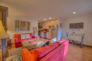 Apartment (1 Bedroom) | Living area - Chateau de Breckenridge-unbeatable Location! (Breckenridge)