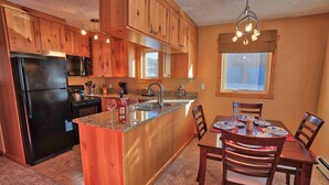 Cookware/dishes/utensils - Frisco Launchpad - Ski Summit! (Frisco)