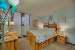 3 bedrooms, iron/ironing board, free WiFi