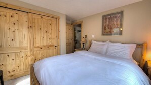 2 bedrooms - Inner Circle Sunshine - Minutes From Downtown! (Breckenridge)