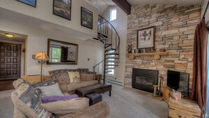 2 bedrooms - Inner Circle Sunshine - Minutes From Downtown! (Breckenridge)