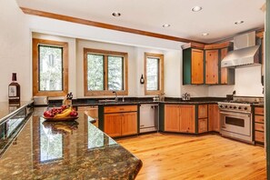 Kookgerei, borden en bestek