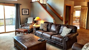 TV, fireplace - Peak 7 Mountain Lodge - Hot Tub & Expansive Views! (Breckenridge)