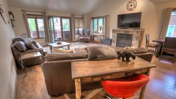 2 bedrooms, iron/ironing board, free WiFi