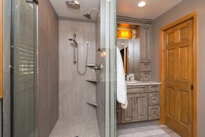 Bathroom - Timberlake Lodge at Goose Pasture Tarn! (Breckenridge)