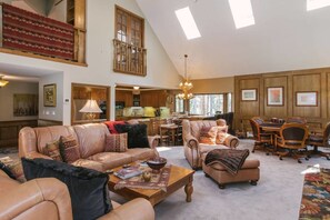 ทีวี, เตาผิง