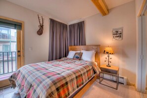 3 bedrooms, iron/ironing board, free WiFi