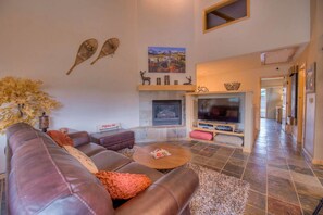 ทีวี, เตาผิง