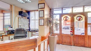 Reception - Hotel Costa Marfil Prat (Antofagasta)