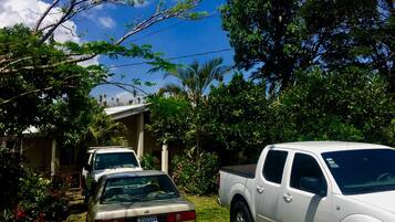 Entrada al alojamiento