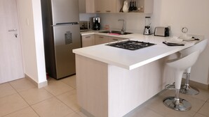 Comfort Apartment, 1 King Bed with Sofa bed | Private kitchen | Coffee/tea maker, full-sized fridge, microwave, oven - Boutique Apartment Carso Alameda 1102 (Mexico City)