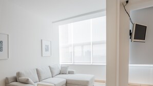 Comfort Apartment, 1 Queen Bed with Sofa bed | Living room | Flat-screen TV - Alameda Downtown Apartment 1204 (Mexico City)