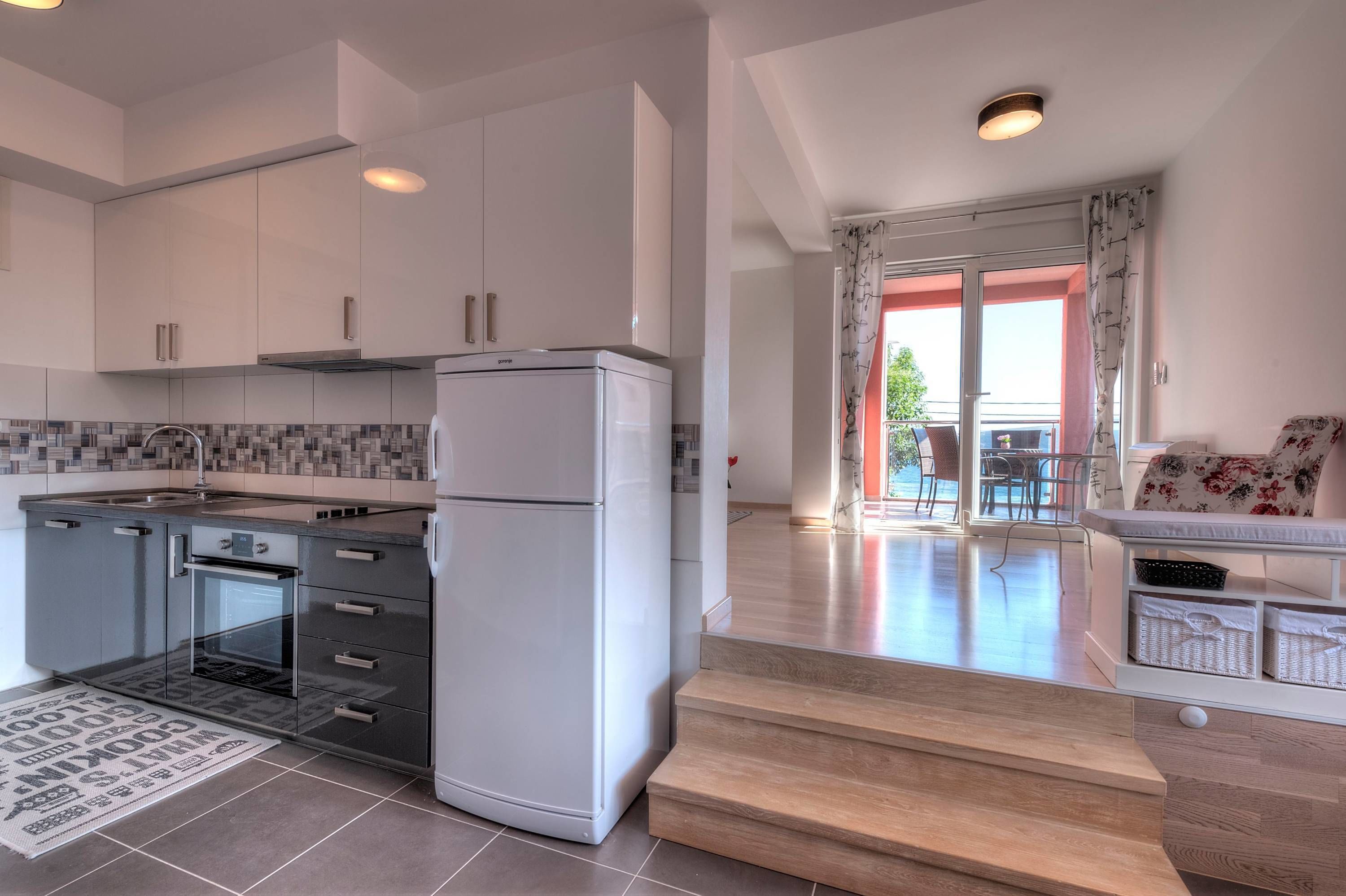 Deluxe Apartment, 1 Bedroom, Sea View | Private kitchen | Fridge, microwave, stovetop, dishwasher