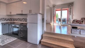 Private kitchen - Apartments Delfin (Tivat)