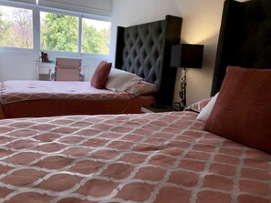 Comfort Apartment | 1 bedroom, in-room safe, desk, iron/ironing board
