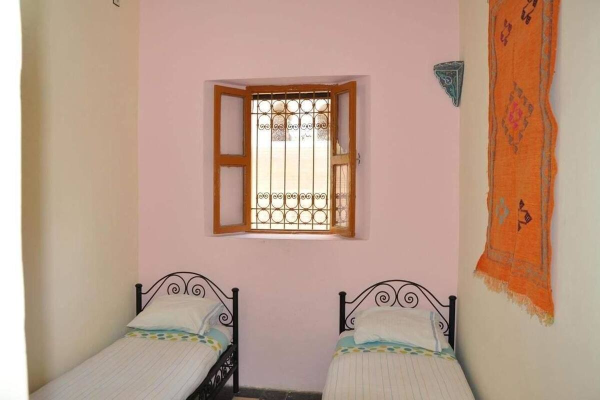 Traditional Twin Room, Non Smoking (Makhrouma)