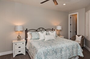 3 bedrooms, iron/ironing board, free WiFi, bed sheets - Winchester Way at The Ledges *Resort Amenities Included!* (St. George)