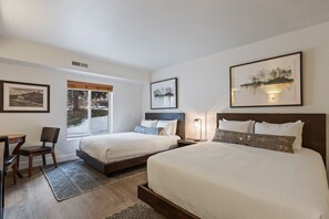 1 dormitorio, tabla de planchar con plancha, Internet y ropa de cama