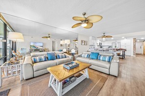 TV - Updated direct oceanfront condo with large private balcony and a beachfront pool (New Smyrna Beach)