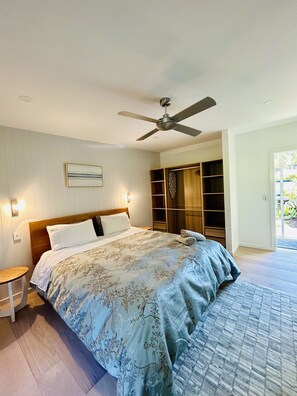 2 Schlafzimmer, Verdunkelungsvorhänge, Bügeleisen/Bügelbrett