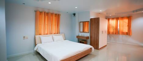 Stuga Superior - icke-rökare - utsikt mot bergen | Skrivbord, mörkläggningsgardiner, extrasängar och gratis wi-fi