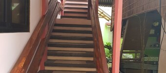 Desiree's Lodge And Transient House, Baler Aurora