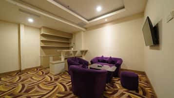 Suite | Living area | LCD TV