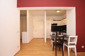Apartment | In-room dining
