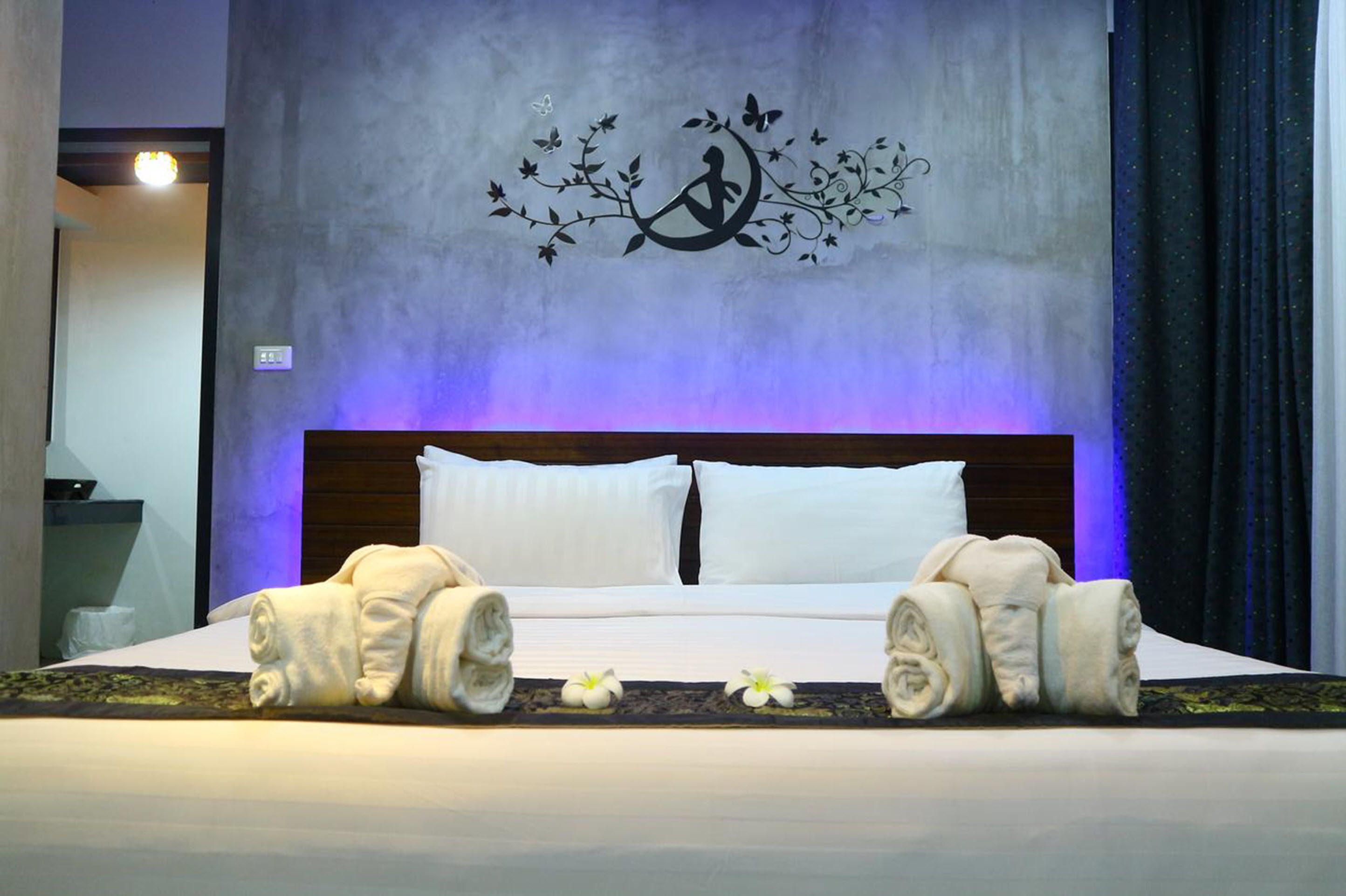 Standard Double Room | In-room safe, blackout curtains, rollaway beds, free WiFi